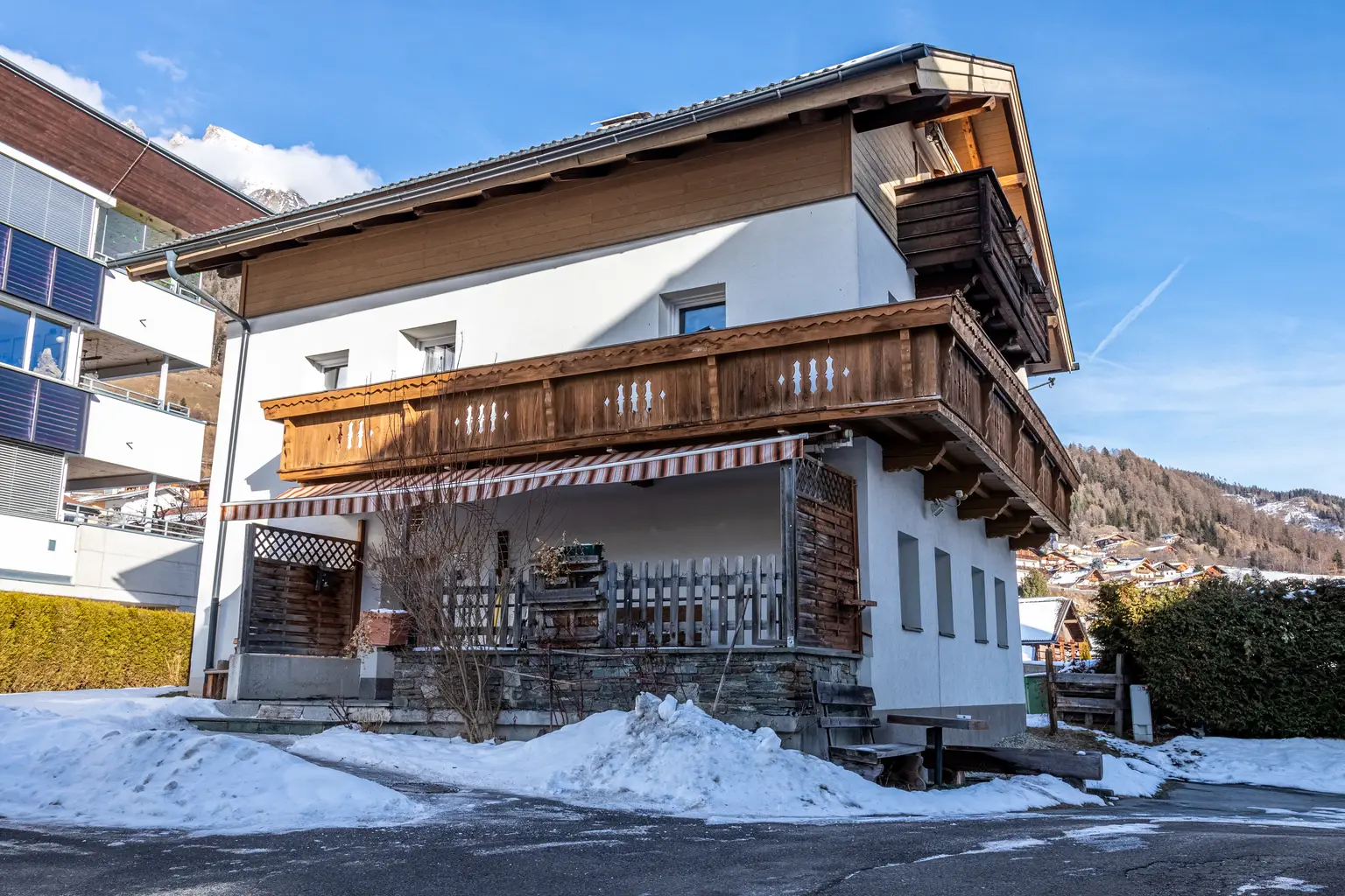 MIETE - Renovierte 3 Zimmerwohnung mit Balkon -  inkl. aller Betriebskosten
