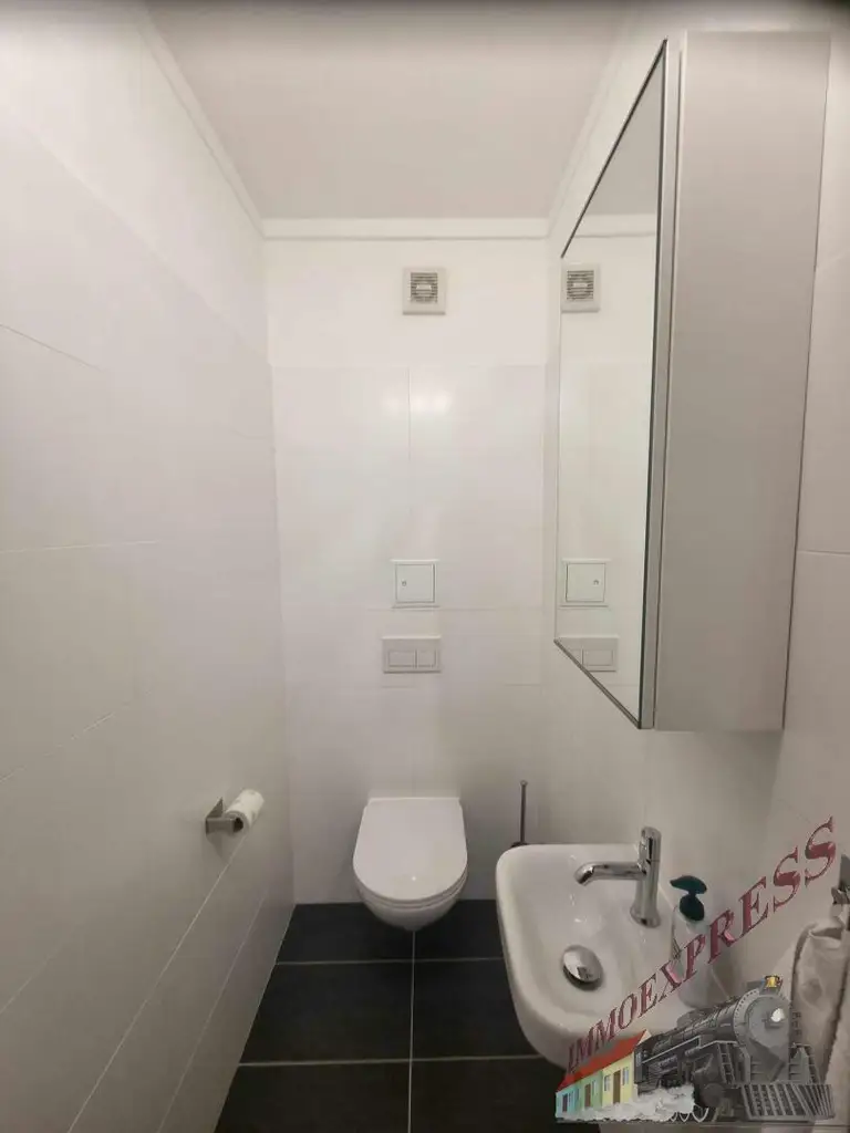 Neu sanierte Niedrigenergiewohnung mit Loggia nähe Traisenpark