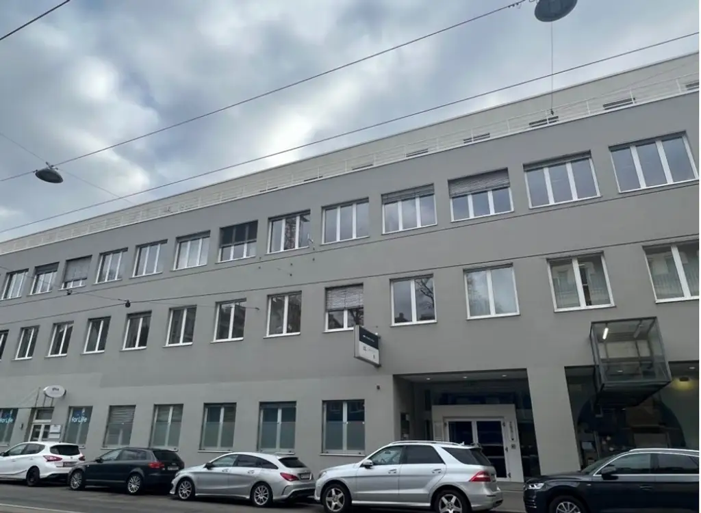 Top Büro/Ordinationsflächen im 19.Bezirk!