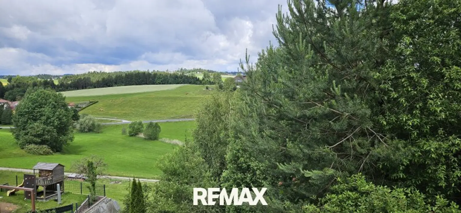 Kompaktes Einfamilienhaus mit großzügigem Garten in Bad Zell