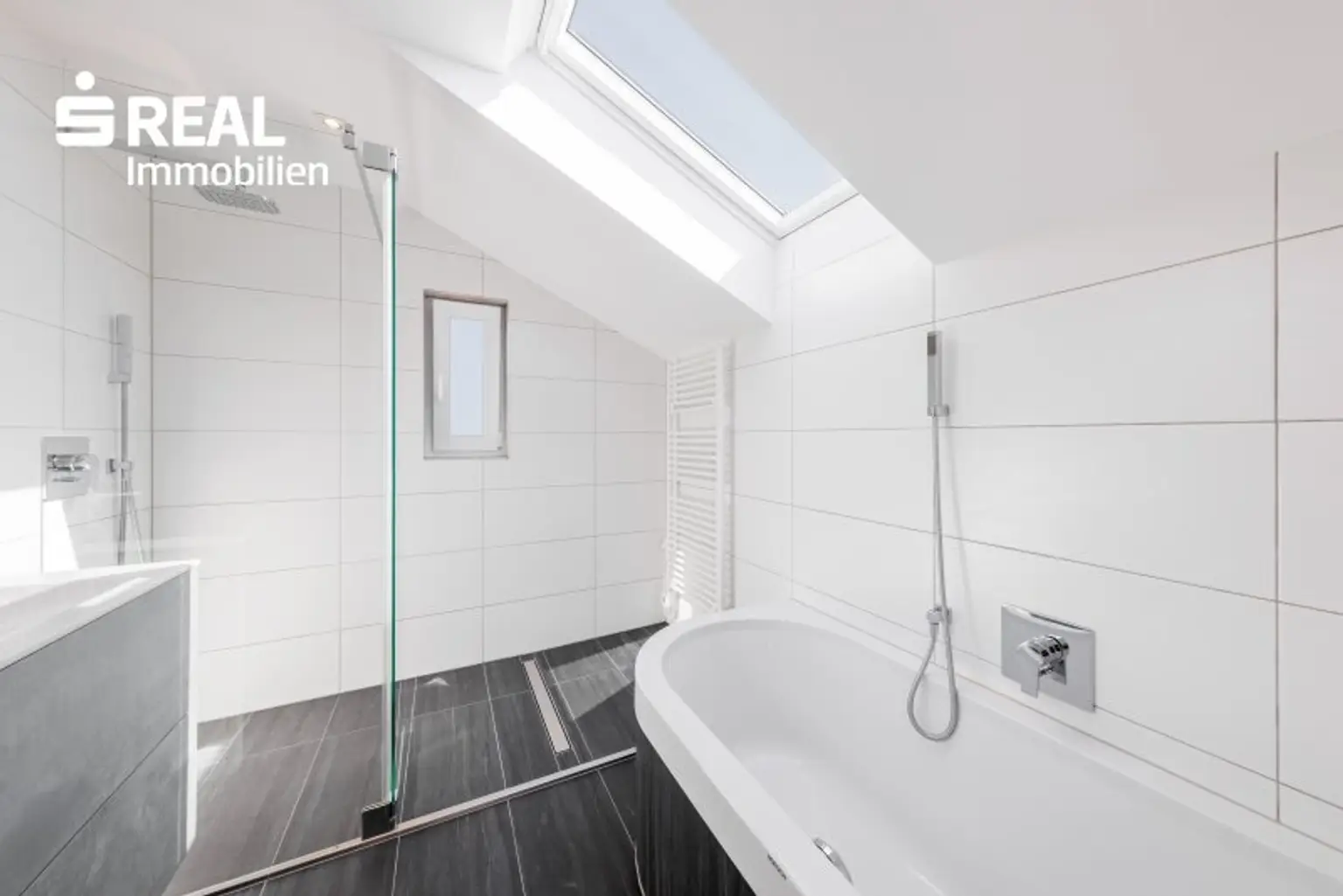 Badezimmer DG