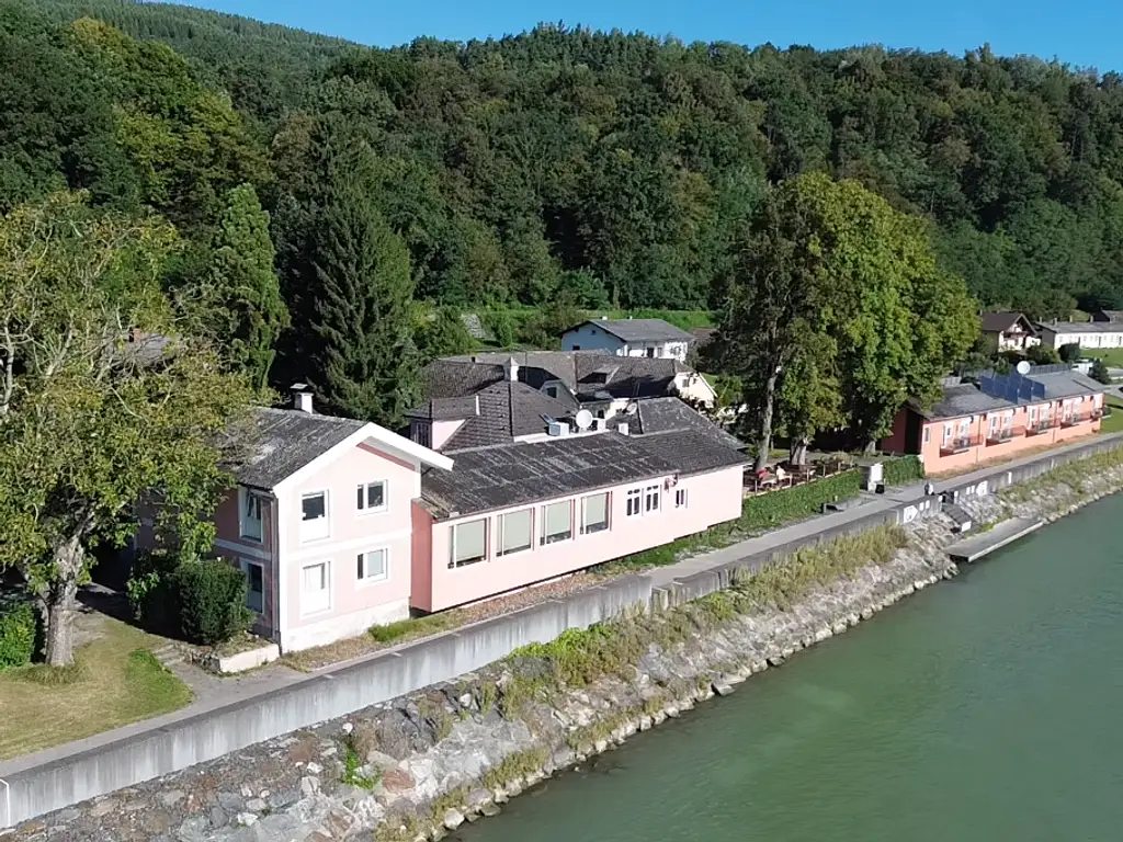 Landmotel und Restaurant in Toplage an der Donau – Blick auf Maria Taferl inklusive!