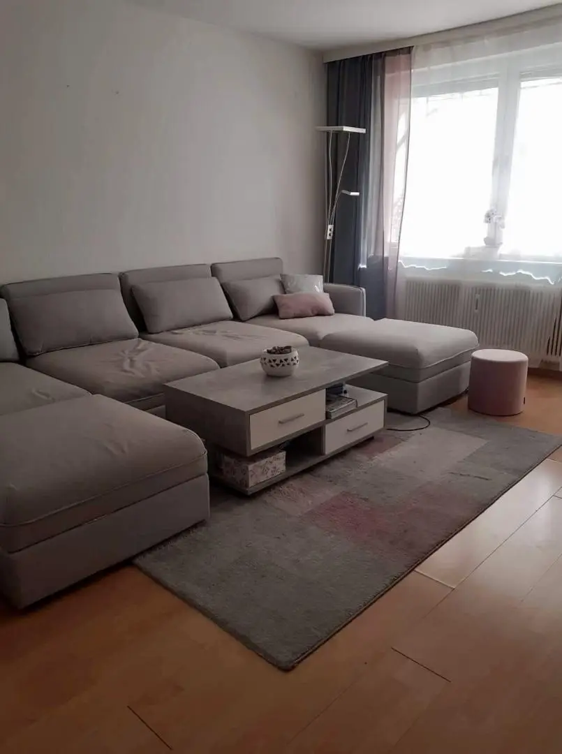 GARCONNIERE MIT LOGGIA NÄHE LAXENBURGERSTRASSE/ SOFORT TERMIN AUSMACHEN