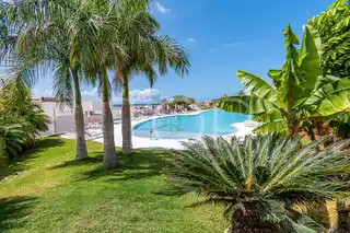 Magnolia-Golf-Resort-Community-Pool-Tenerife-3
