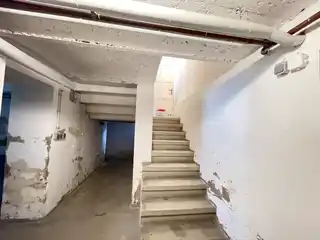 Treppe ins KG