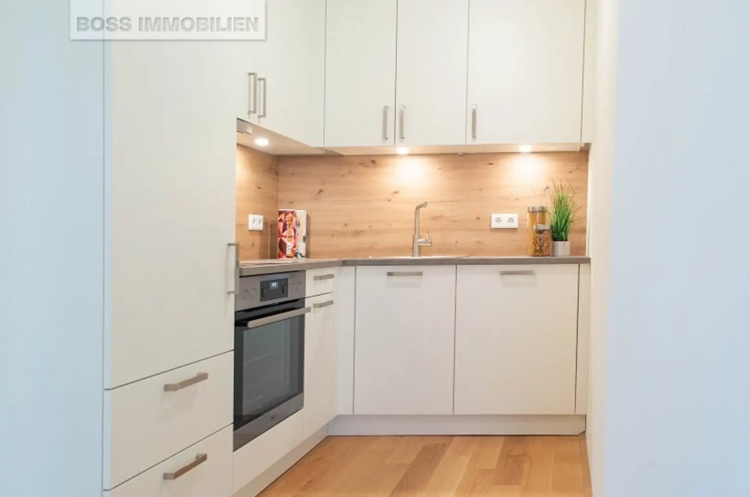 Graumannpark | Küche + Südwest Balkon