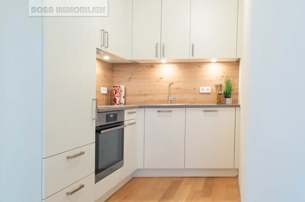 Graumannpark | Küche + Südwest Balkon