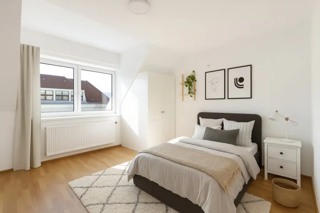 TOP ANGEBOT! Helle 4-Zi.-DG-Wohnung im 16. Bezirk! inkl. 2 Stellplätzen!