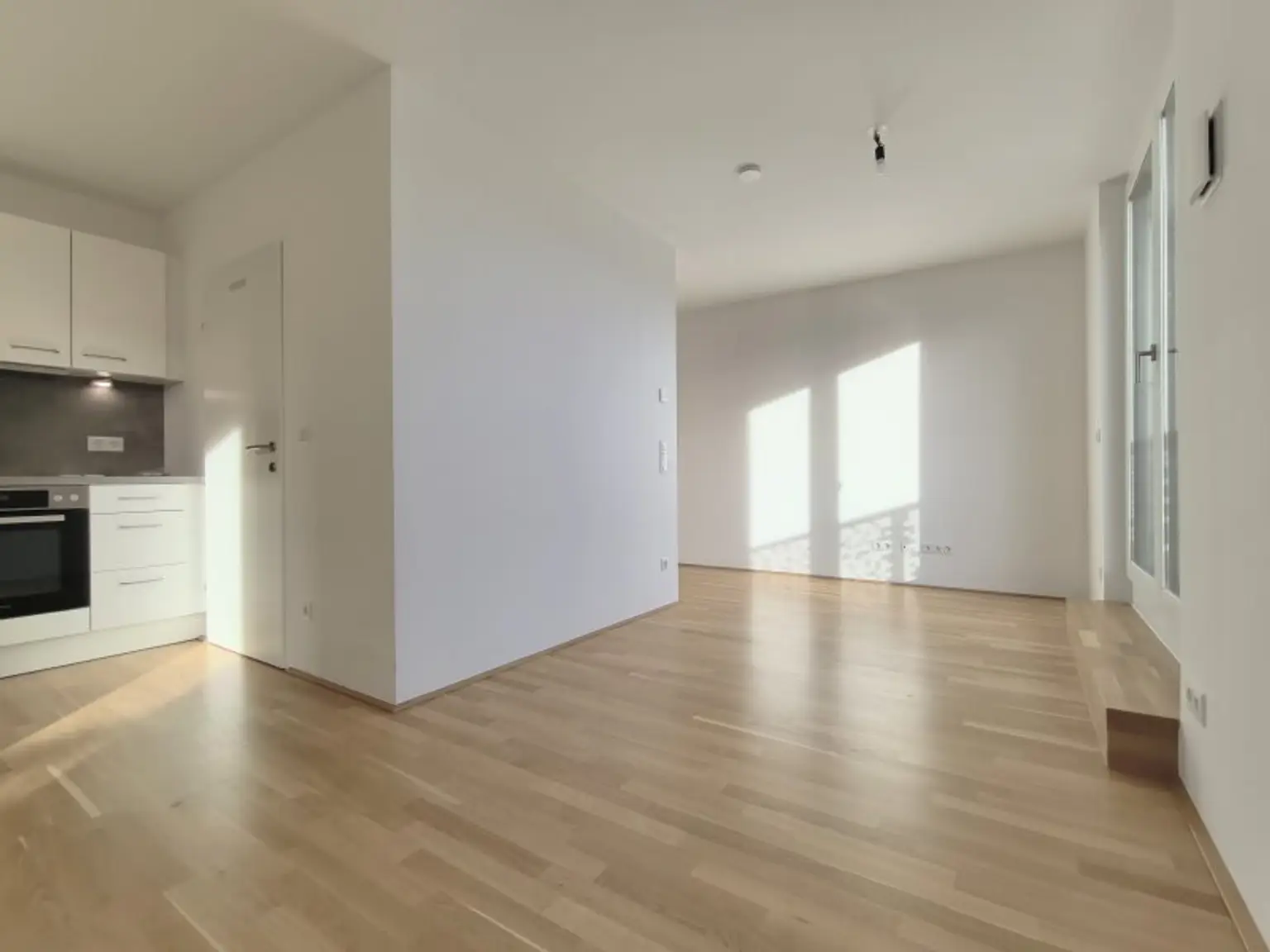 Exklusive 2-Zimmer-Dachgeschosswohnung mit Süd/West-Terrasse – Erstbezug in Toplage Nahe U1 Kagran, Donau Zentrum & Alter Donau