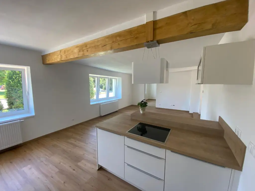 Hübsches Landhaus mit wunderbarem Garten zu vermieten!