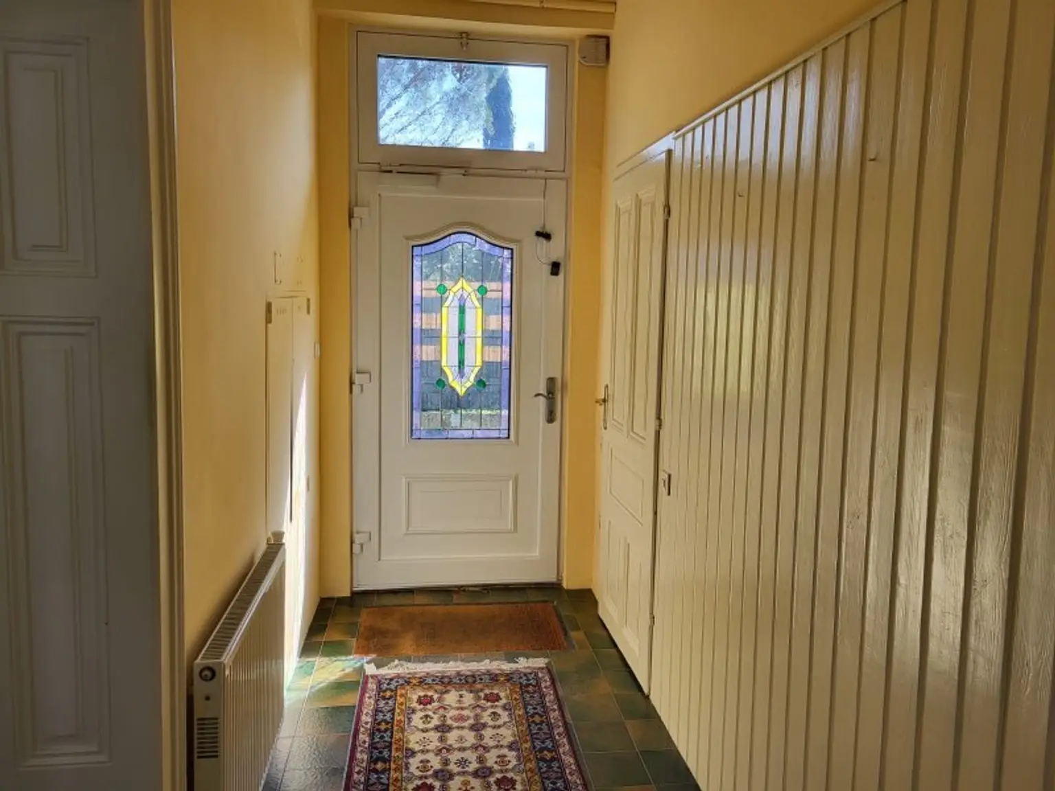 Charmante Villa mit weitläufigem Garten, Wintergarten & vielseitigen Wohnbereichen by Lifestyle Properties