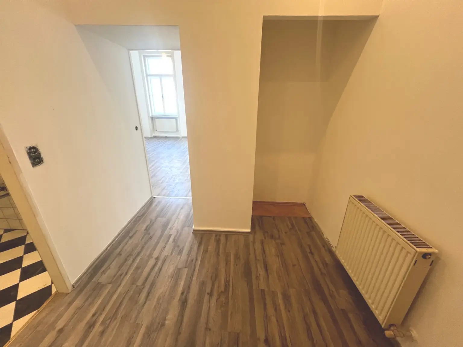 2 | PREISWERTE  3 - Zimmer WOHNUNG | Prima Service Immobilien