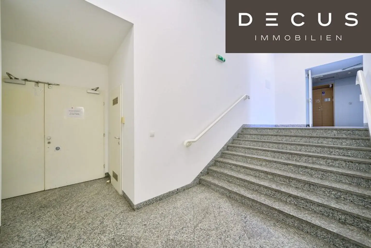 + + + NUSSDORFER PLATZ + + + hochwertiges 5-Raum-Büro + + + gekühlt + + +