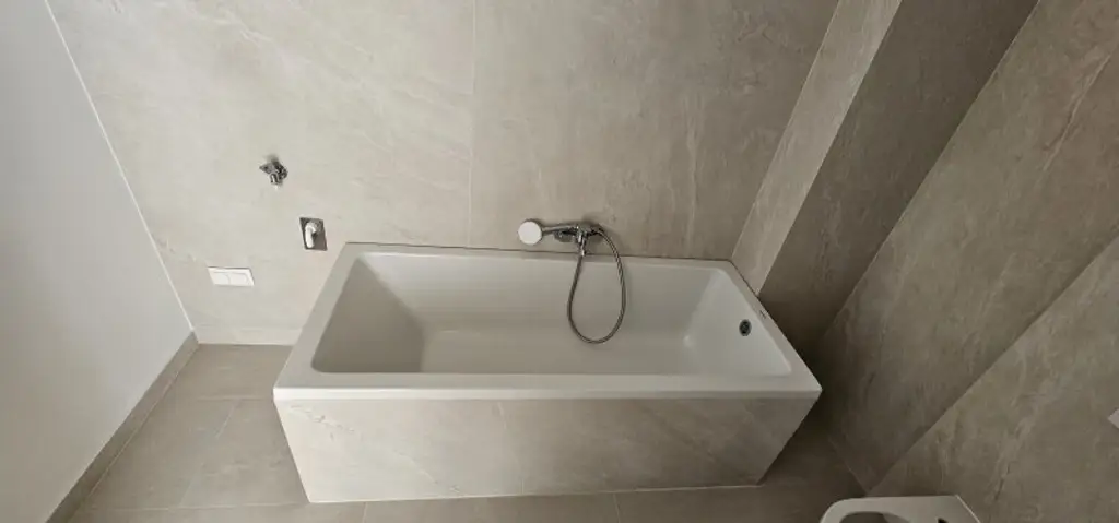 Erstbezug in Bestlage – sichern Sie sich Ihr Stück Baden, bevor es alle wollen! - Nur 5 Gehminuten zum Hauptplatz – ruhige Neubauwohnung im 1. Obergeschoss