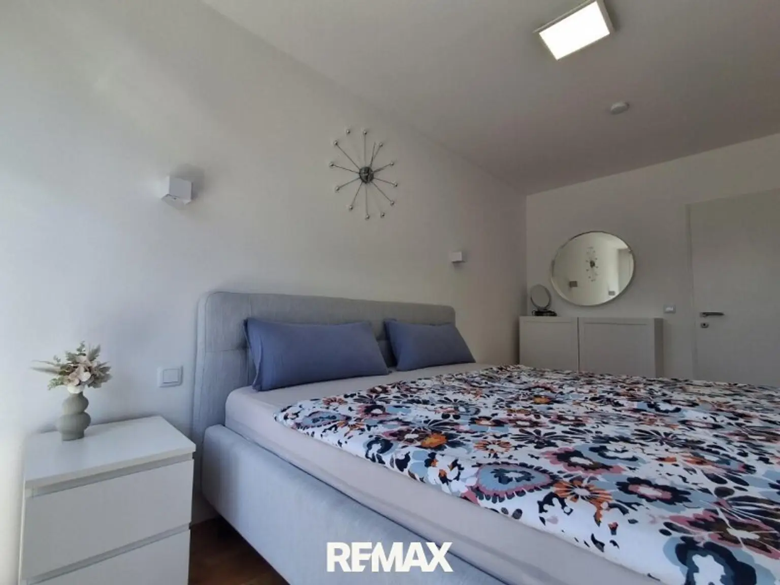 4 Schlafzimmer ETW 1220