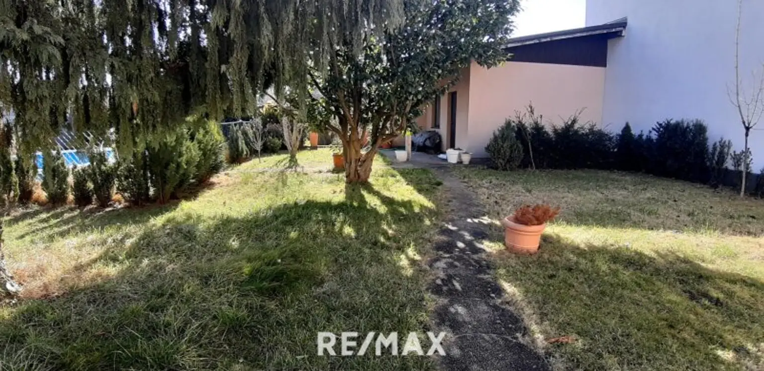 Garten m. Gartenhaus