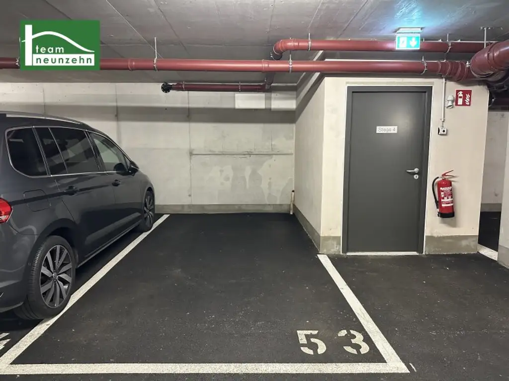 Traumhafte Wohnung in Ruhelage mit 2 Terrassen, Klimaanlage und hochwertiger Ausstattung! Nahe Straßenbahn, S-Bahn und vielen Geschäften!