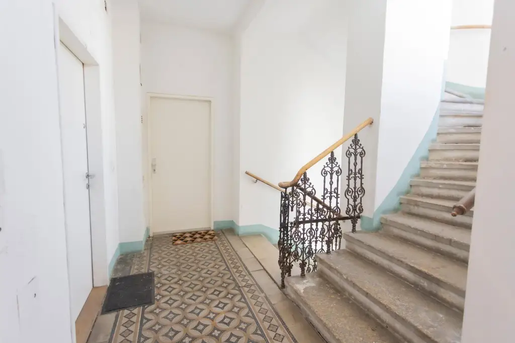 Investieren oder selbst gestalten – 3.Zimmer - 63 m² Altbaujuwel im 16. Bezirk