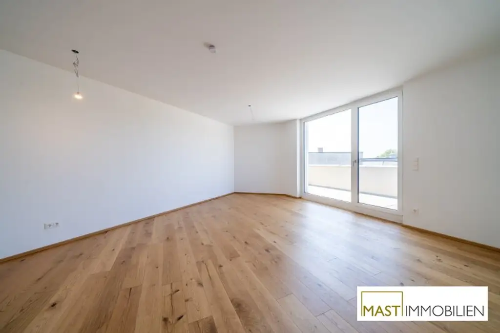 *Sommer 2025* Dachgeschosswohnung mit rund 83 qm Freifläche und direktem Seeblick!