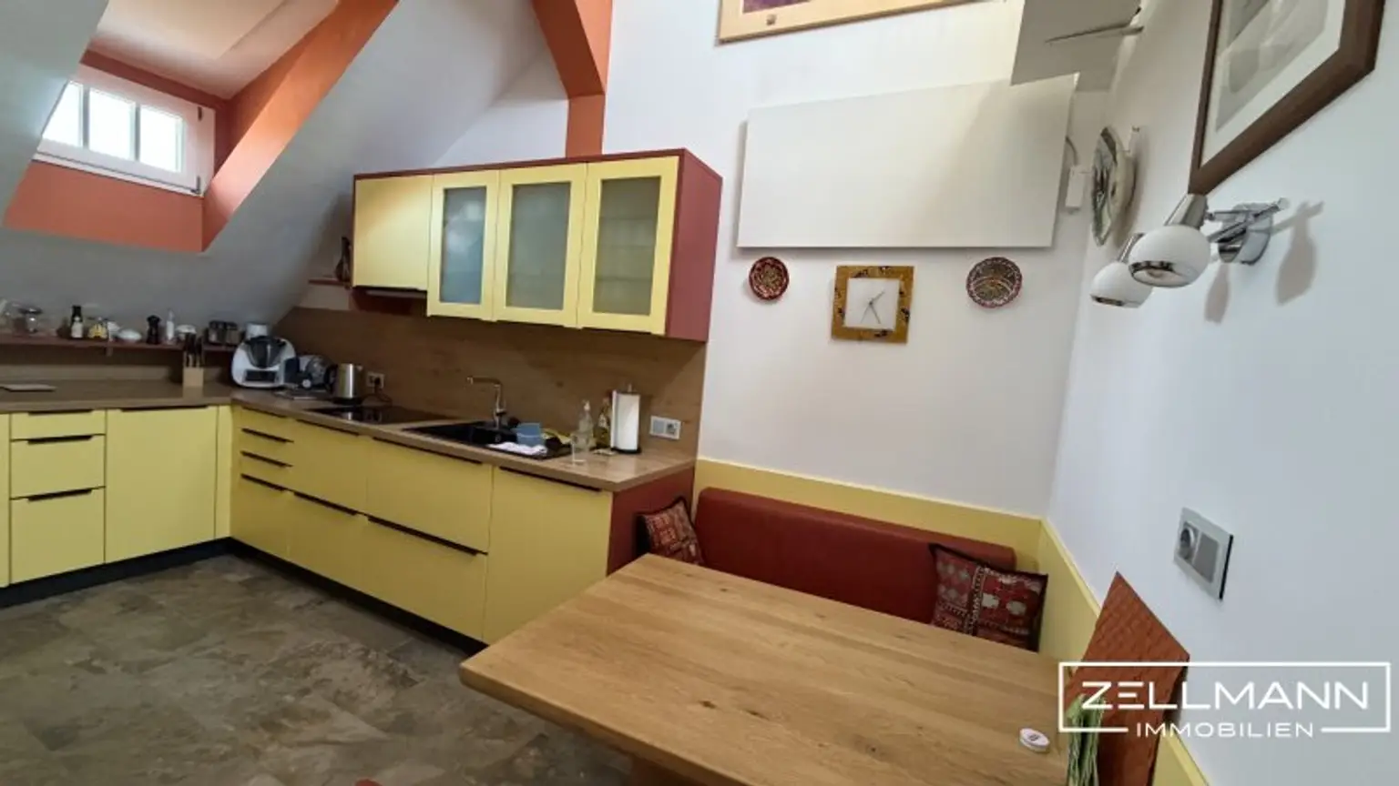Herrschaftliche Villenetage mit 650 m² Eigengarten und Dachterrasse in Wien-Mauer | ZELLMANN IMMOBILIEN