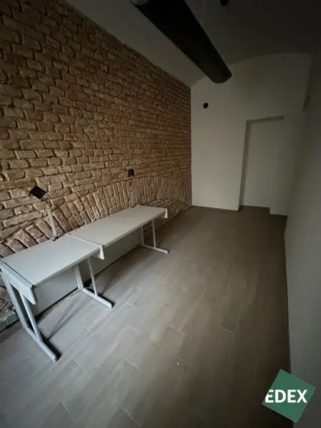 Freundliches Lager im 15. Wiener Gemeindebezirk