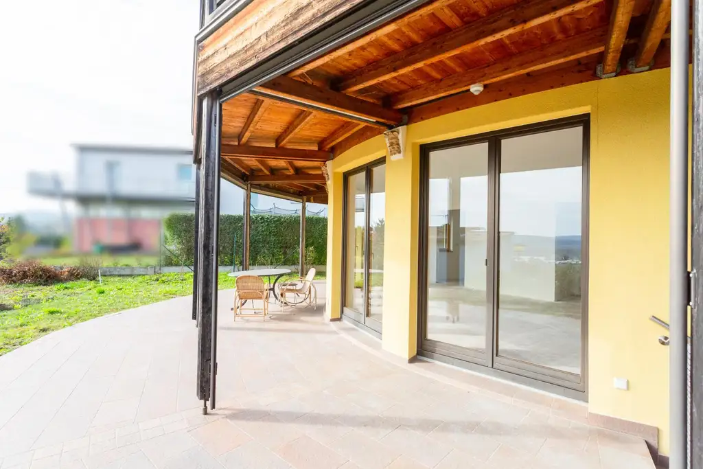 Architektenhaus mit sensationellem Ausblick in Kremser Bestlage