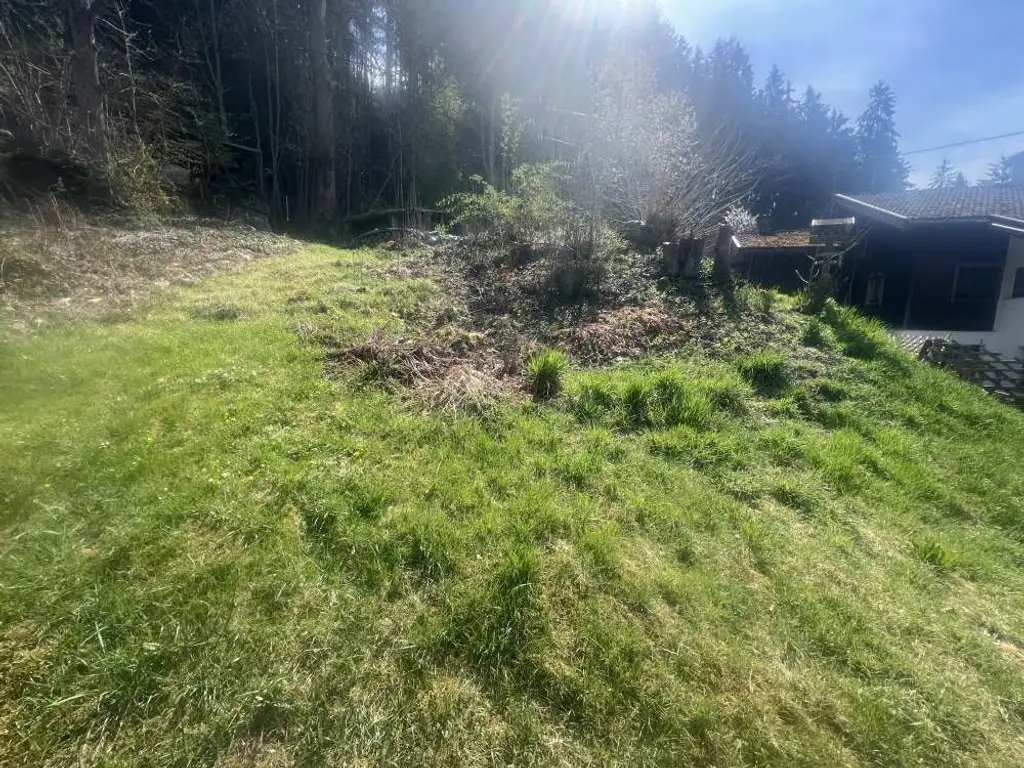 Baugrundstück in sonniger Wohnlage