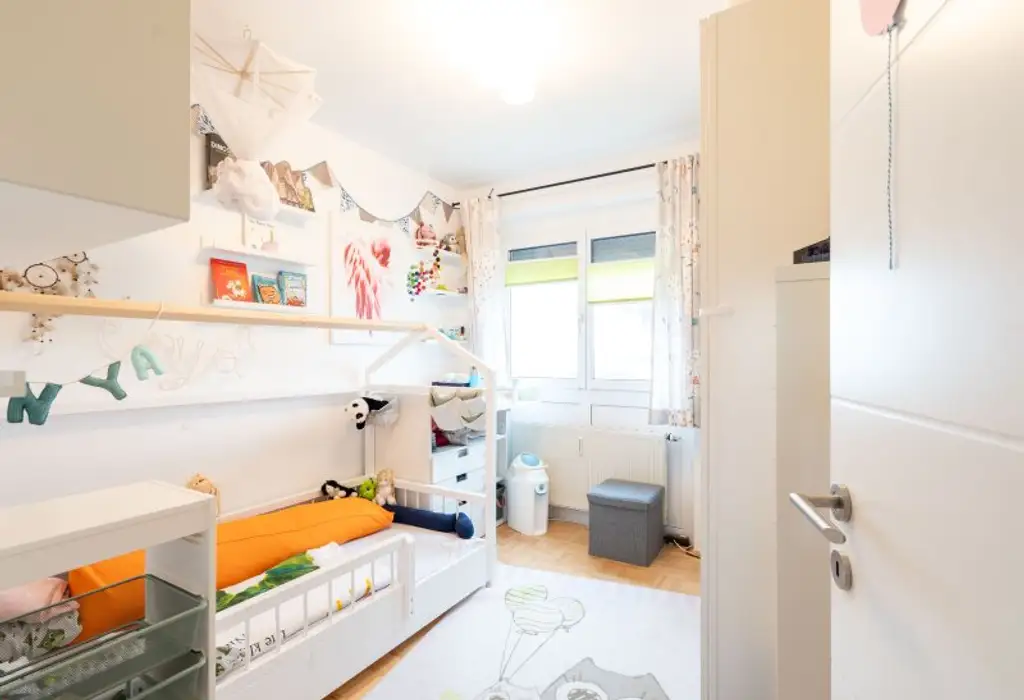Moderne 4-Zimmer-EG-Wohnung mit Loggia+Parkplatz in Pucking zu kaufen!