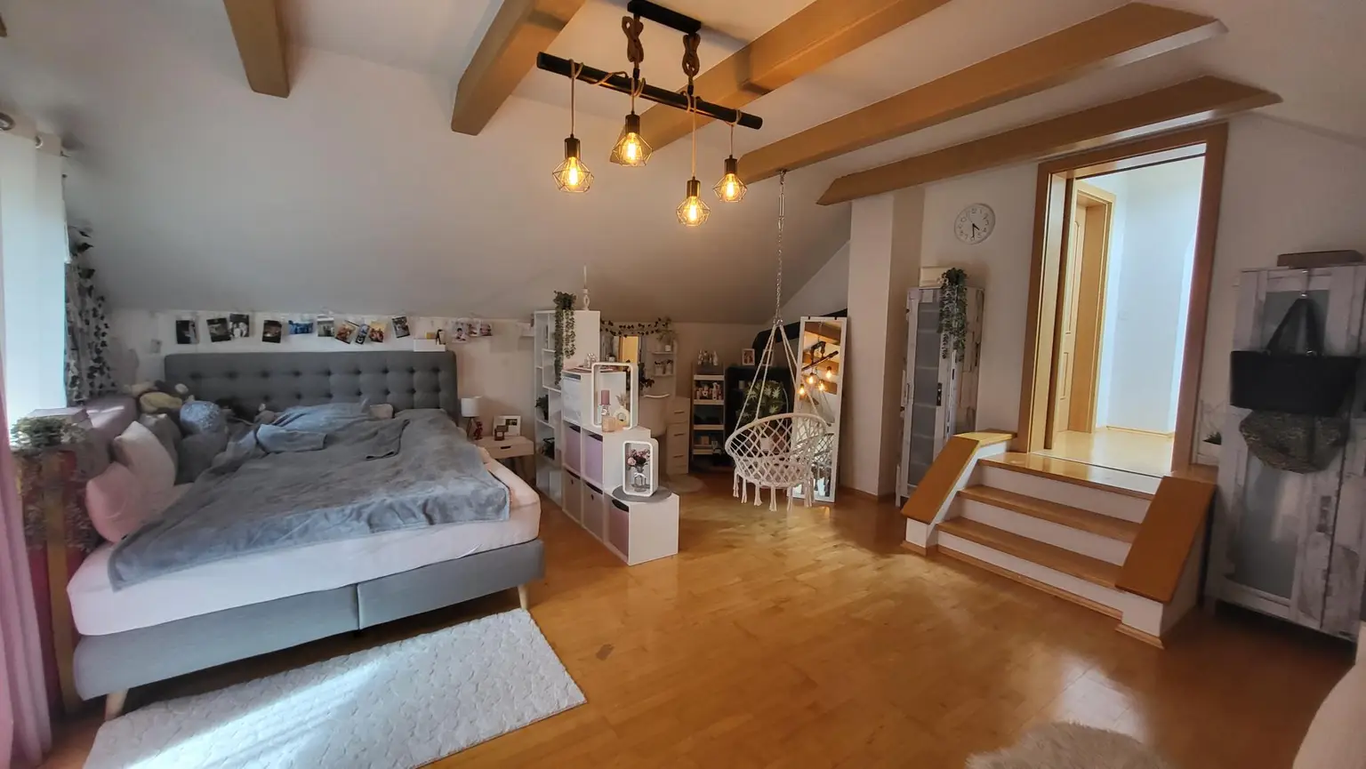 Großzügiges Haus mit wunderschönem Garten!