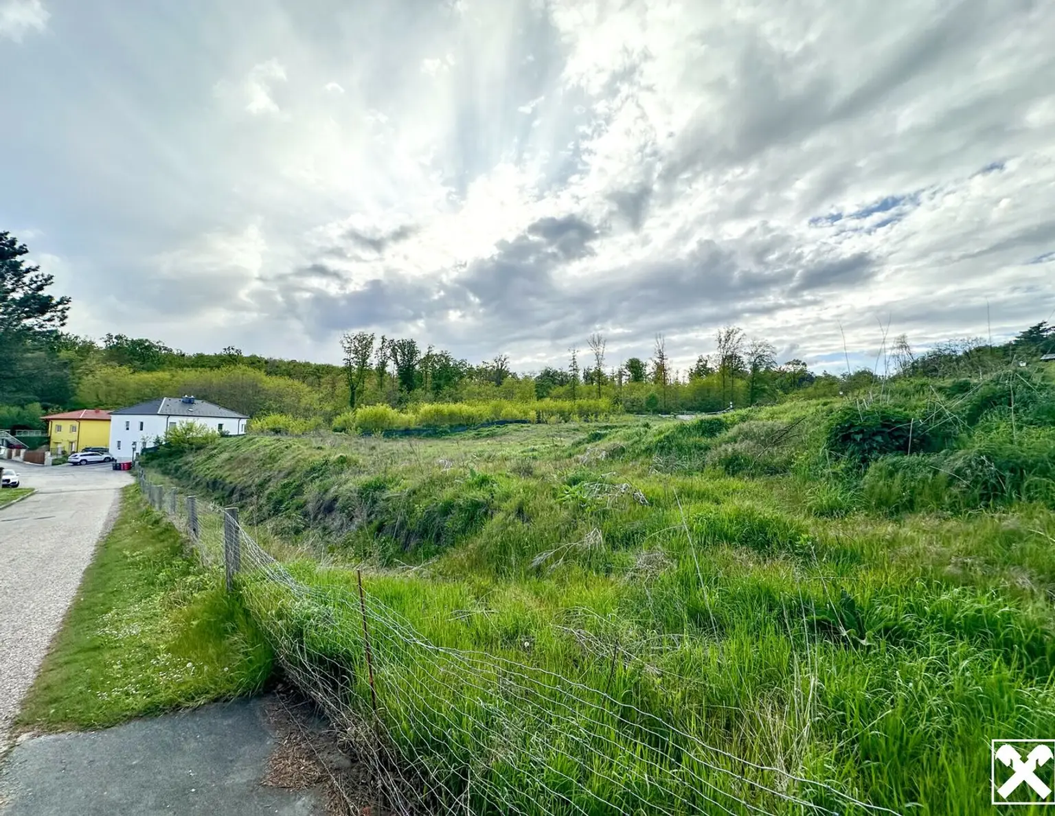 TRAUMGRUNDSTÜCK GESUCHT? AUSSERGEWÖHNLICHE, RUHIGE, ERHÖHTE WOHNLAGE IN LEOBENDORF