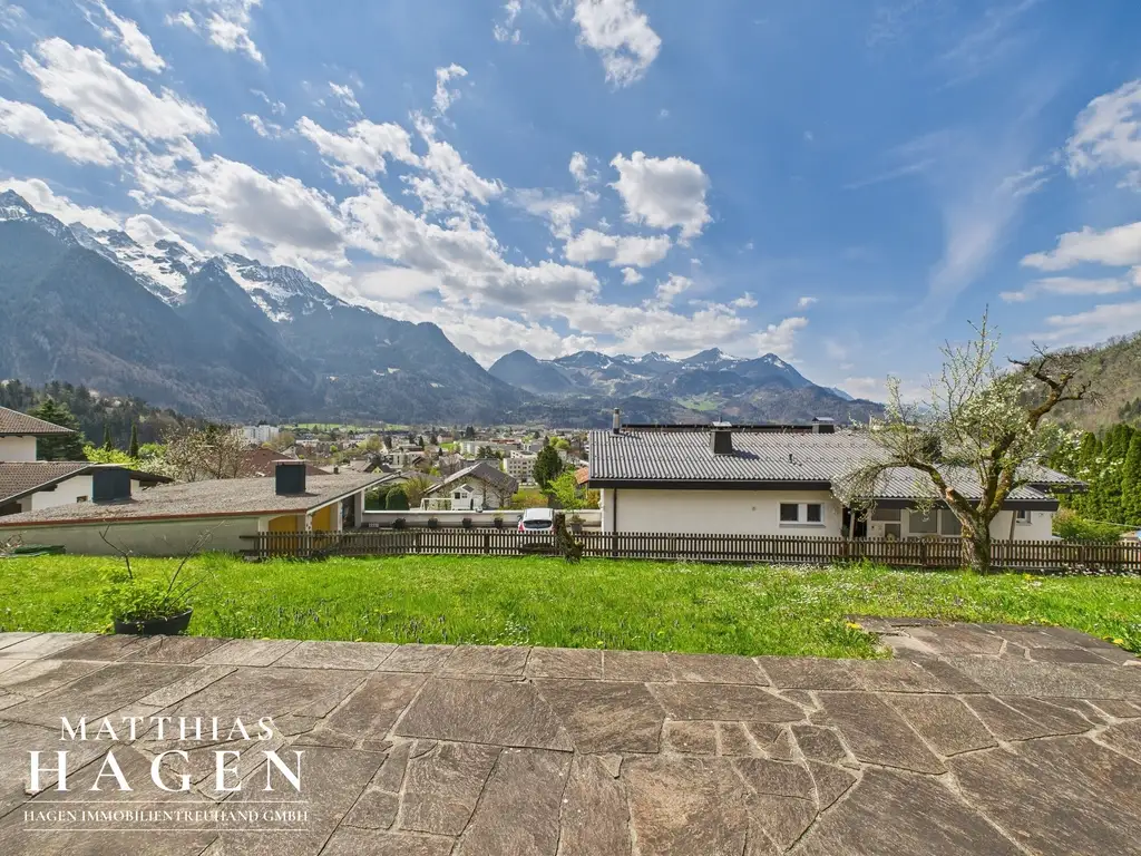Großes Haus im schönen Haldenweg - Top Lage und Top Aussicht!