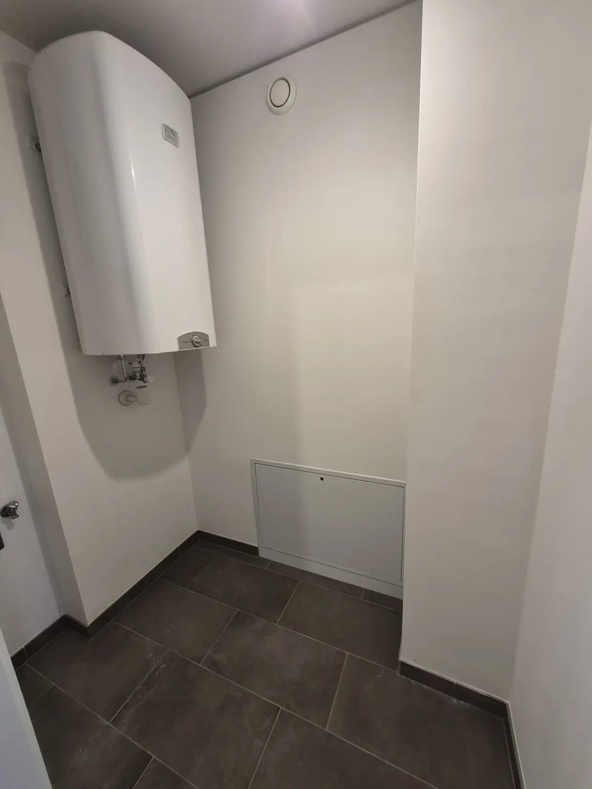 Neubau: Ca. 60 m² Wohnung mit ca. 12 m² Eckbalkon nach Nordwesten ausgerichtet