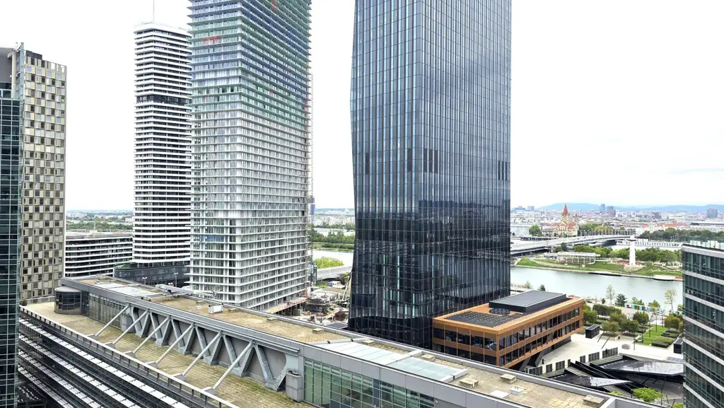 DC-FLATS: High-End-Apartment mit Mega-Ausblick!! ERSTBEZUG!!