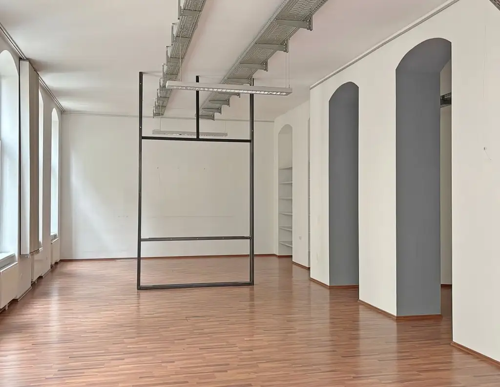 Flexible Gewerbefläche mit Parkplätzen in Bestlage von Margareten!