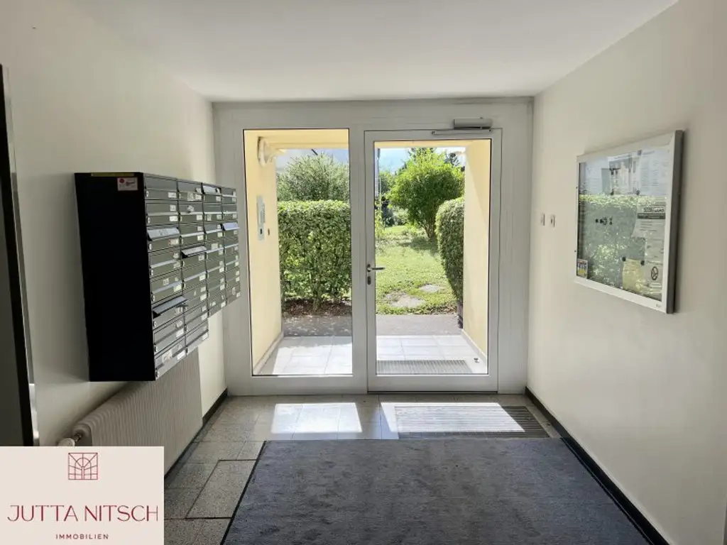 Entzückende Singlewohnung mit Loggia - Ruhelage in Baden