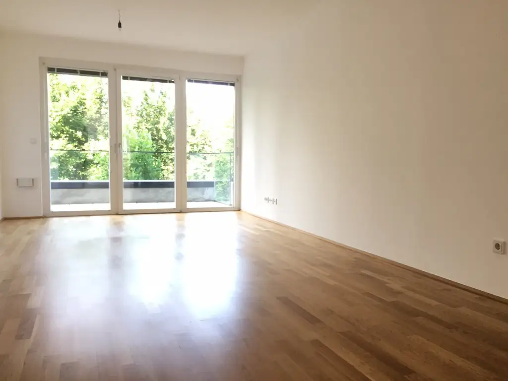 Schöne 3-Zimmer-Wohnung mit Blick ins Grüne im 22ten!