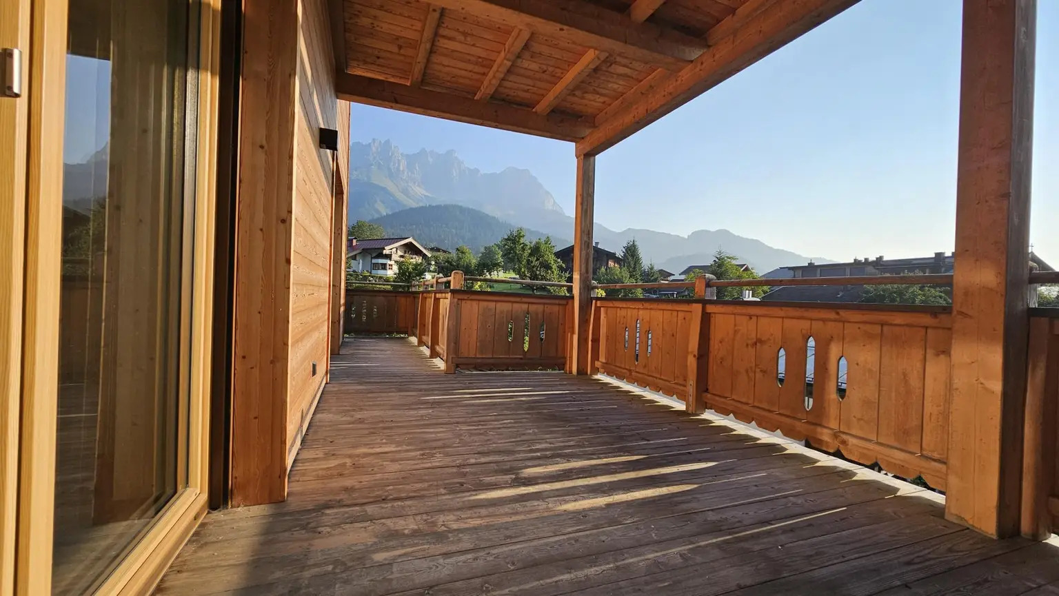 Exklusive Gartenwohnung mit imposanten Kaiserblick in Toplage