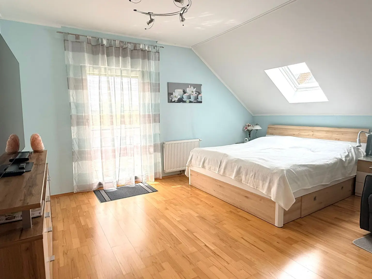 Schlafzimmer 2 OG