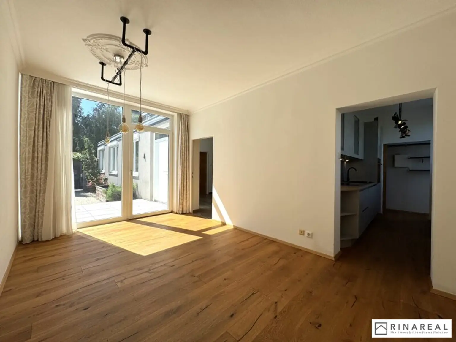 Bungalow mit Randlage an der Wienerbruckstraße - ca. 244 m² Eigengrund | 4 Zimmer | BIOTOP | 2019 tlw. renoviert