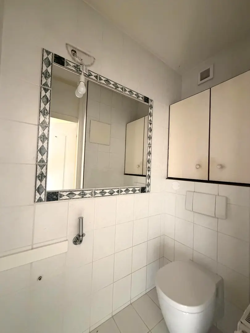 Toilette im eigenen Raum