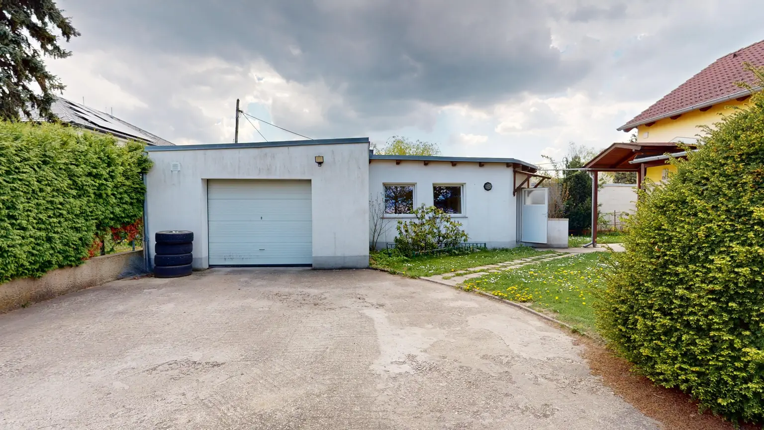 Einfamilienhaus mit großem Garten und Badezugang bei Groß-Enzersdorf