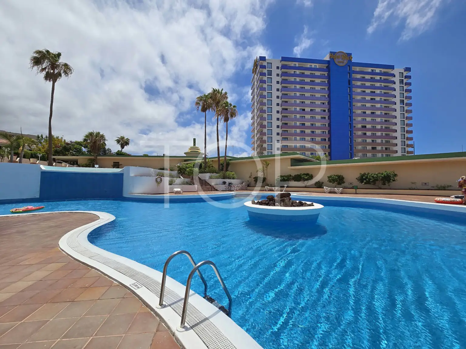 Encantador apartamento con vista al mar en Playa Paraíso