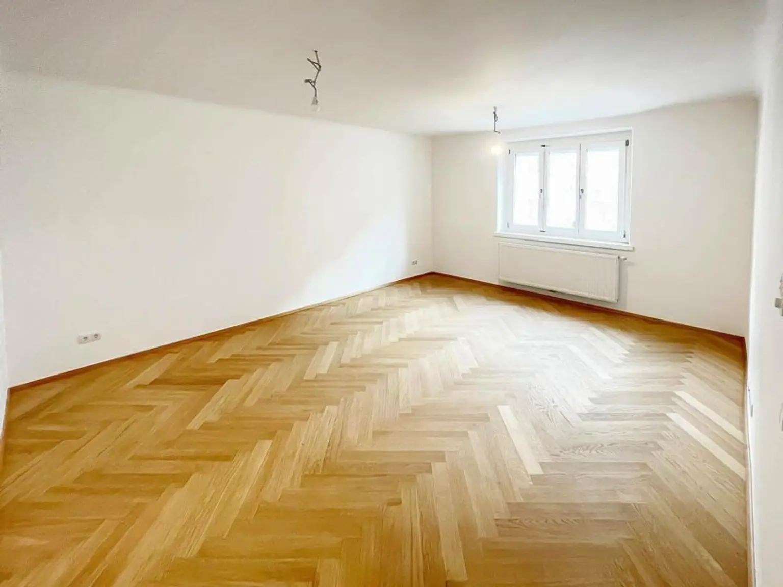 Exquisite, neu sanierte Wohnung in bester Lage – Ihr Traumzuhause wartet!