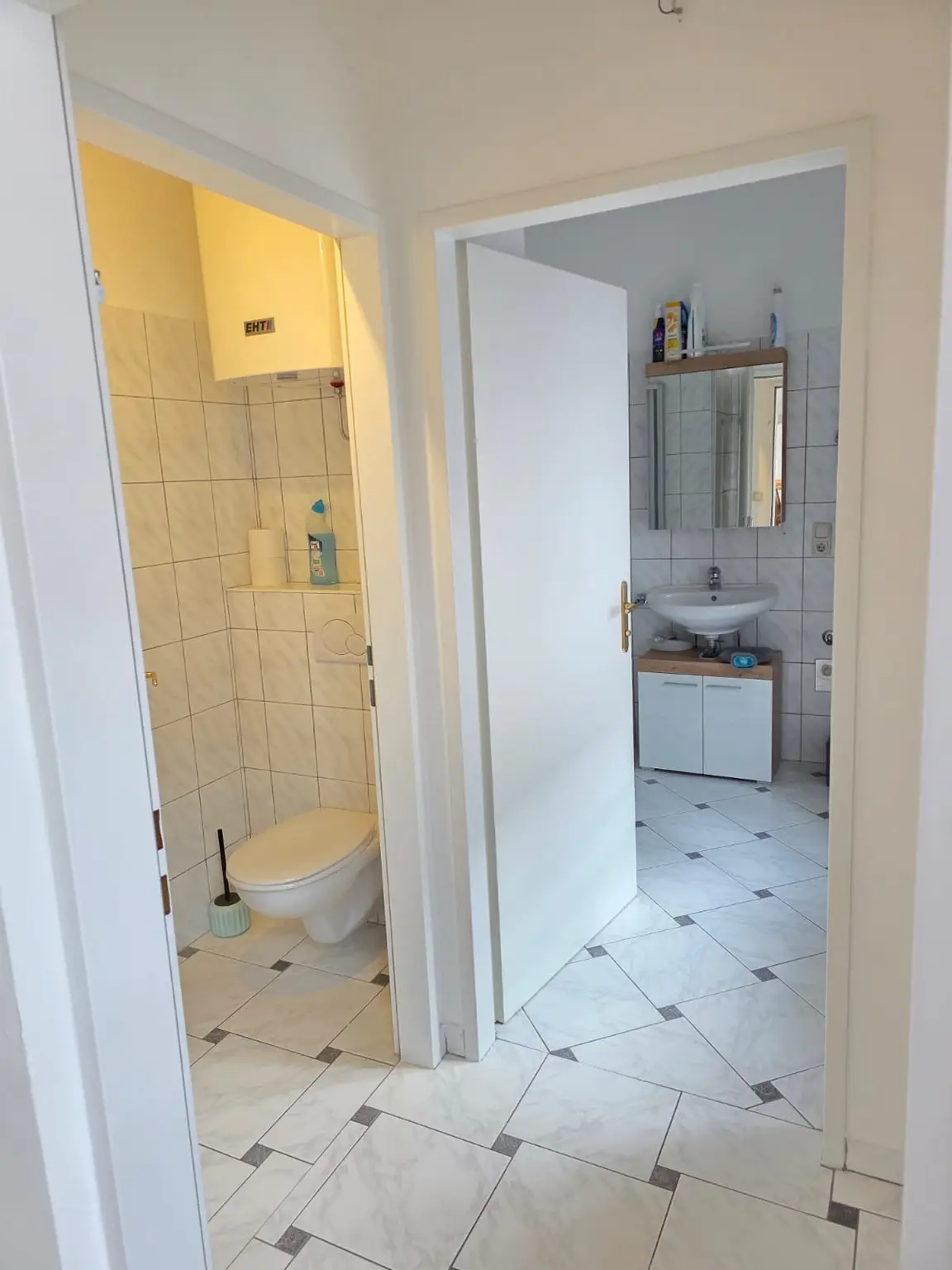 "RECHTE ALTSTADT - Schöne und Helle 3 Zimmer Altbauwohnung nahe der Linzergasse"