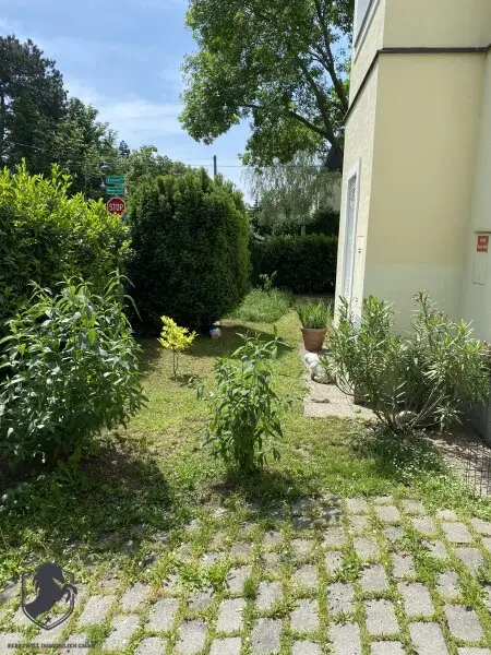 Zum Verkauf gelangt eine außergewöhnliche Villa in absoluter Bestlage von Hietzing