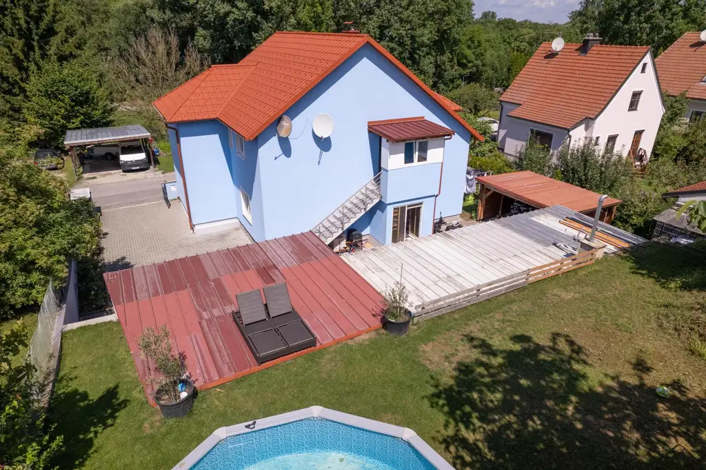 Mehrfamilienhaus mit 2 getrennten Wohneinheiten