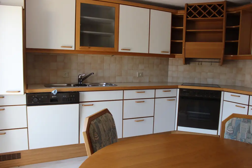 Schönes Wohnhaus in bester Lage in Weißkirchen