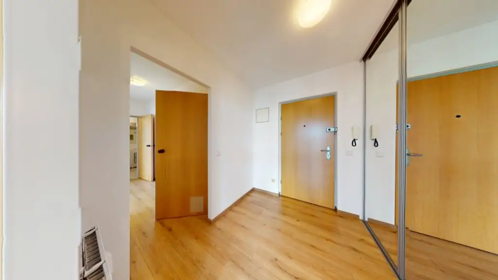 Terrasse mit Fernblick | zentral begehbar | Garage | Top-Anbindung