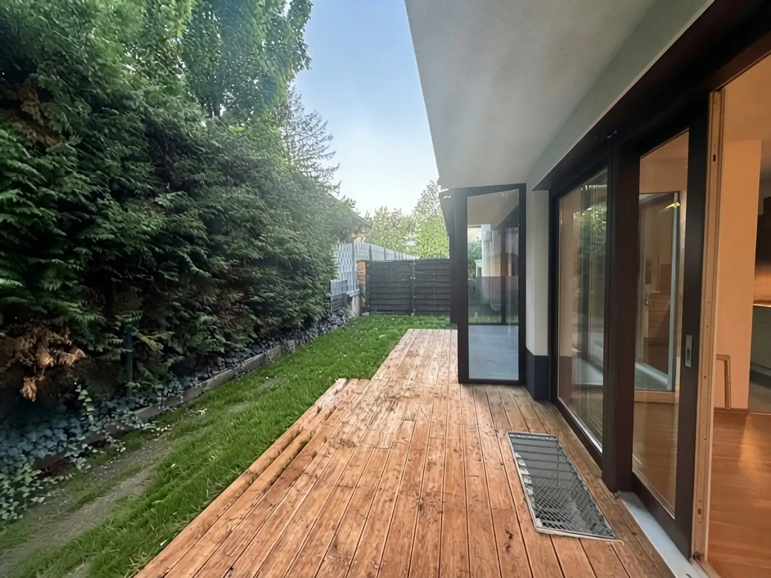 Traumhaftes Einfamilienhaus in Wien mit Garten, Terrassen und Stellplatz - Miete oder Kauf