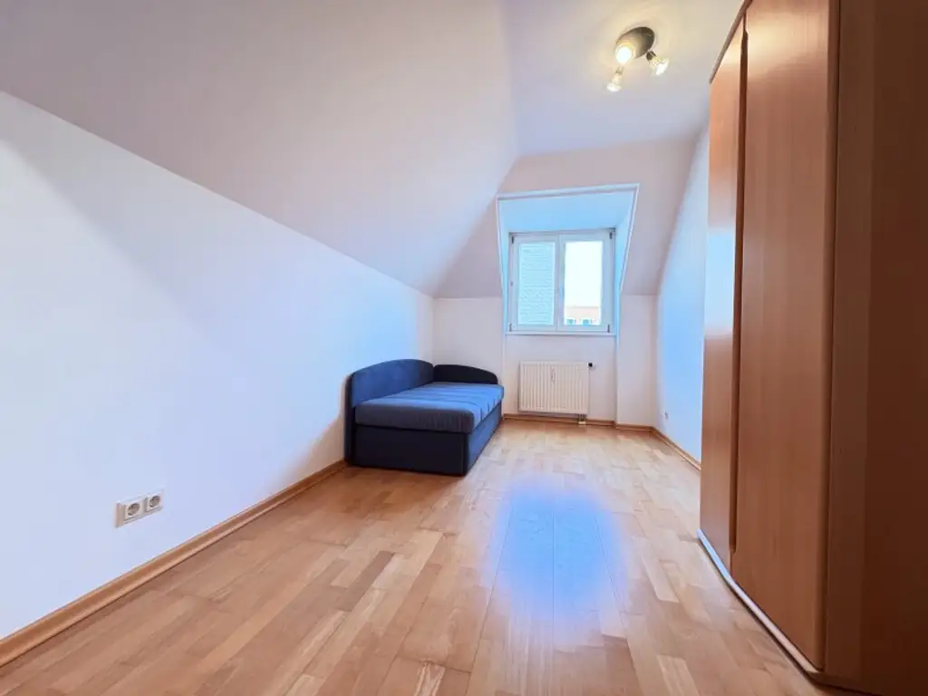Möblierte 3-Zimmer-Wohnung, Koffer packen und einziehen!